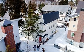 Red Door Lodge Hakuba