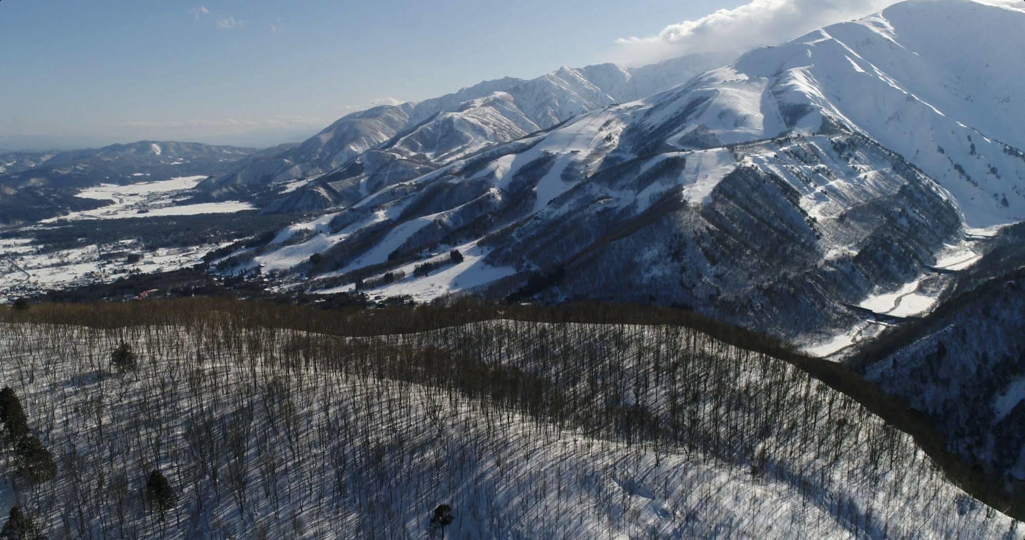 Red Door Lodge Hakuba Exterior photo